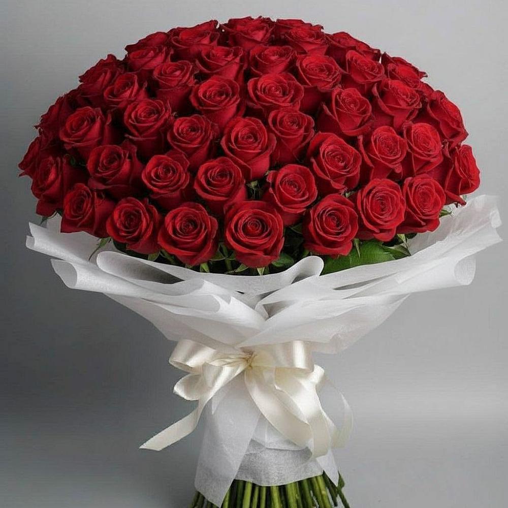 Букет 101 Красная роза Блэк Мэджик в Казанской Краснодарского края