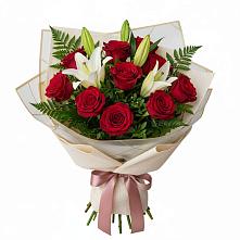 Букет цветов из:  Лилии и Розы в Казанской Краснодарского края