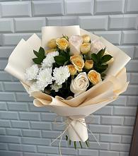 Букет цветов из:  Розы и Хризантемы в Казанской Краснодарского края