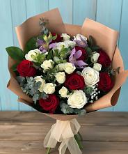Букет цветов из:  Розы и Альстромерии в Казанской Краснодарского края