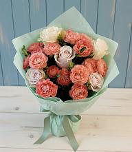 Букет цветов из:  Розы в Казанской Краснодарского края