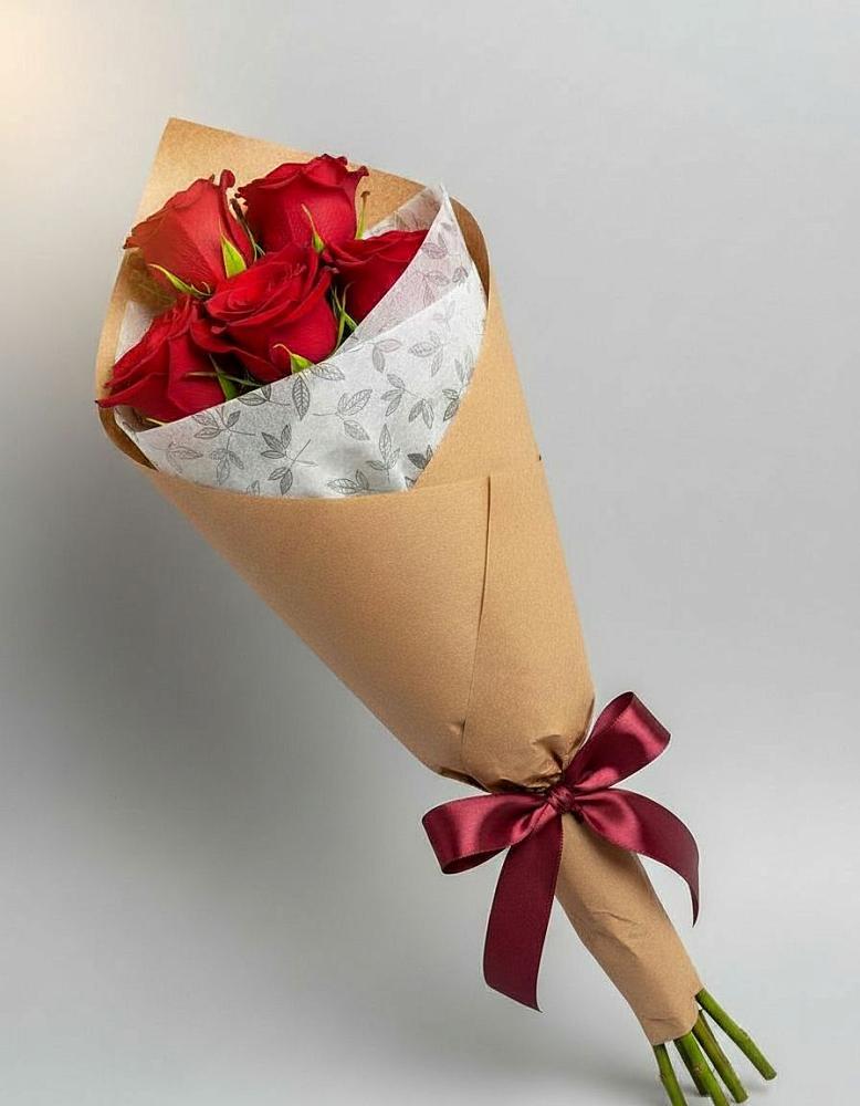 Букет цветов из: Розы в Казанской Краснодарского края