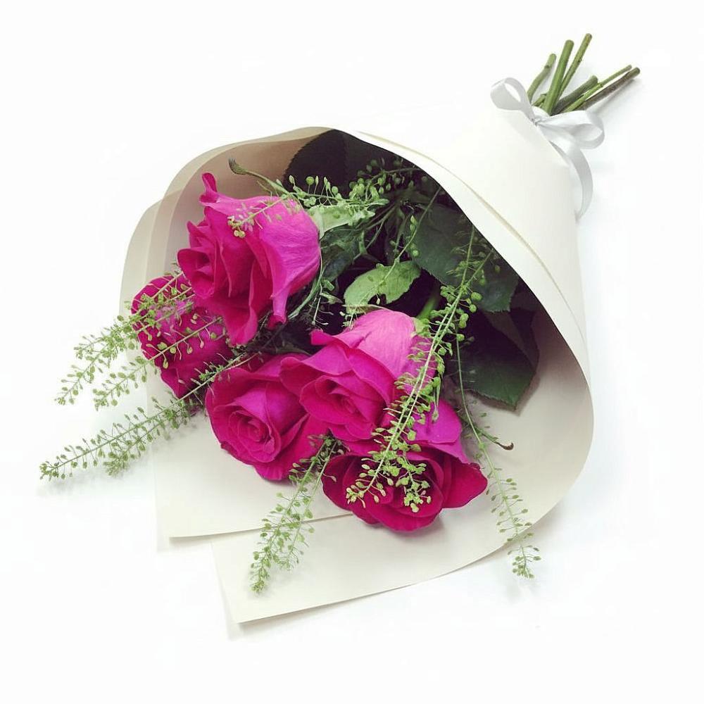 Букет цветов из: Розы в Казанской Краснодарского края