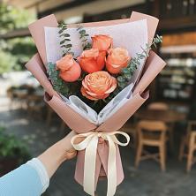 Букет цветов из:  Розы в Казанской Краснодарского края