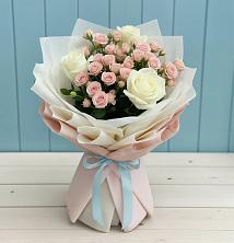 Букет цветов из:  Розы в Казанской Краснодарского края
