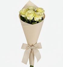 Букет цветов из:  Розы в Казанской Краснодарского края
