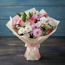 Букет цветов из:  Хризантемы, Альстромерии и Розы в Казанской Краснодарского края