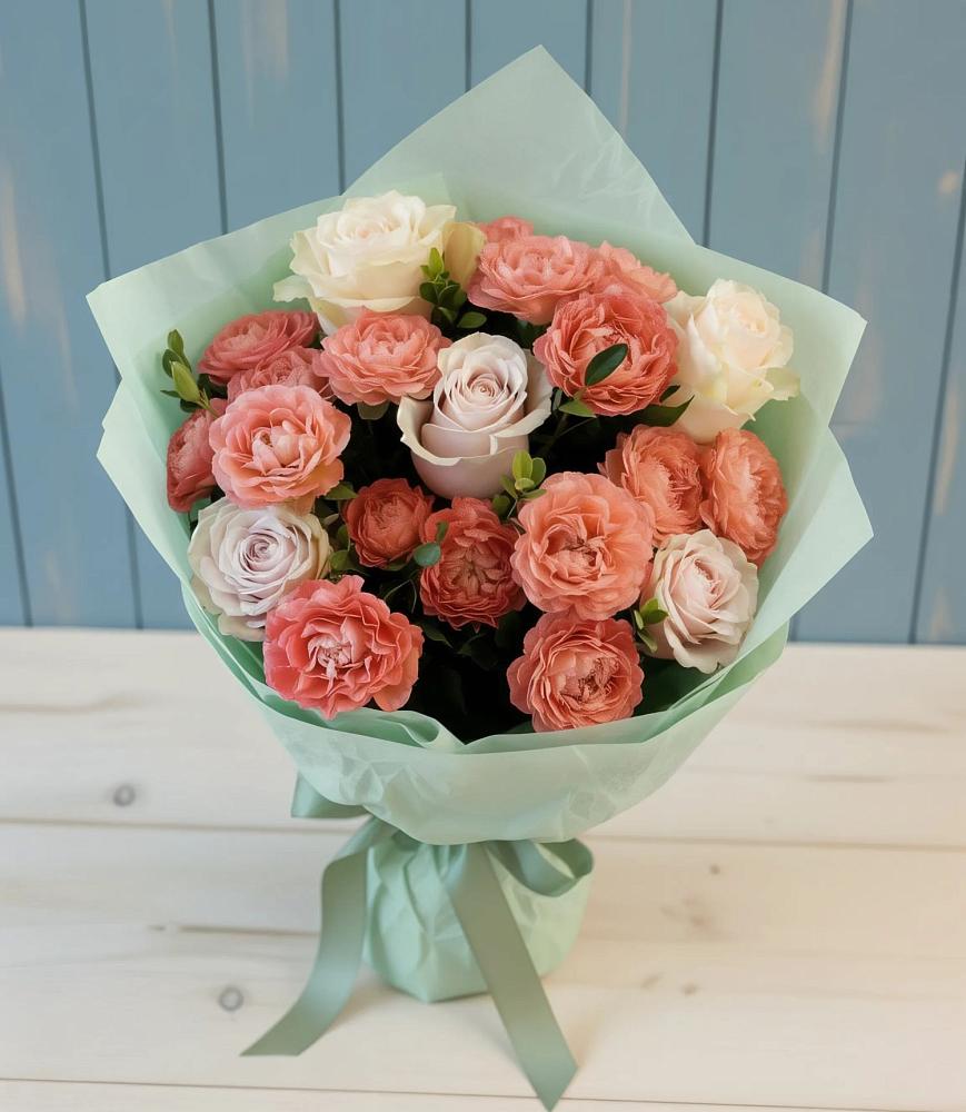 Букет цветов из: Розы в Казанской Краснодарского края