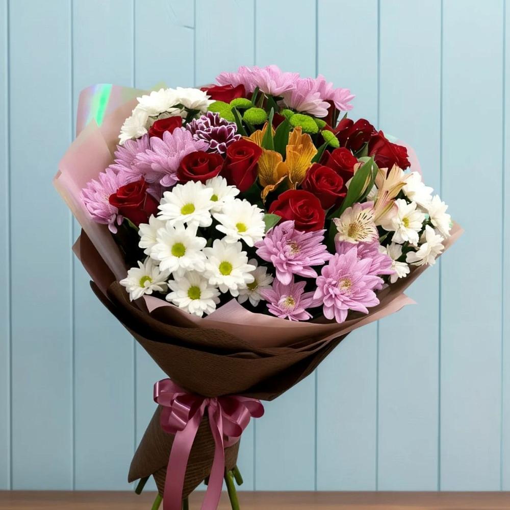 Букет цветов из: Розы, Хризантемы и Альстромерии в Казанской Краснодарского края