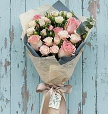 Букет цветов из:  Розы в Казанской Краснодарского края