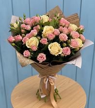 Букет цветов из:  Розы в Казанской Краснодарского края