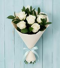 Букет цветов из:  Розы в Казанской Краснодарского края