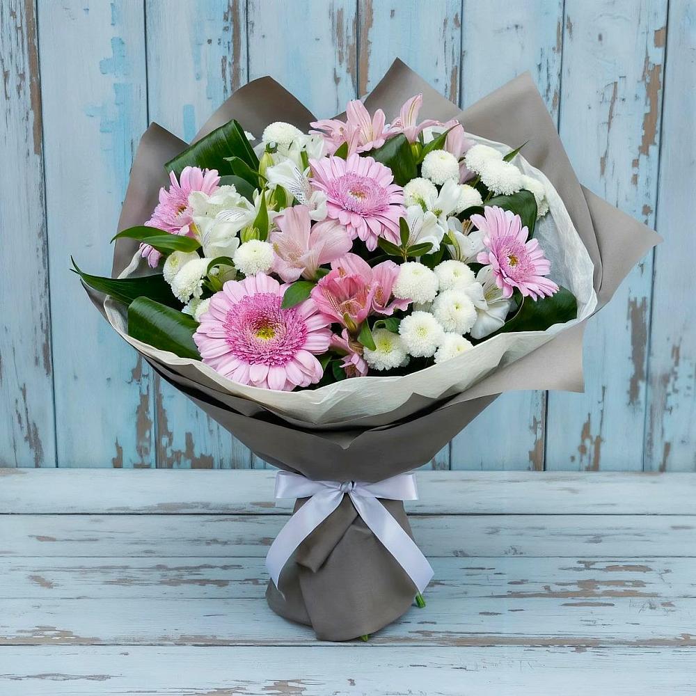 Букет цветов из: Герберы, Альстромерии и Хризантемы в Казанской Краснодарского края