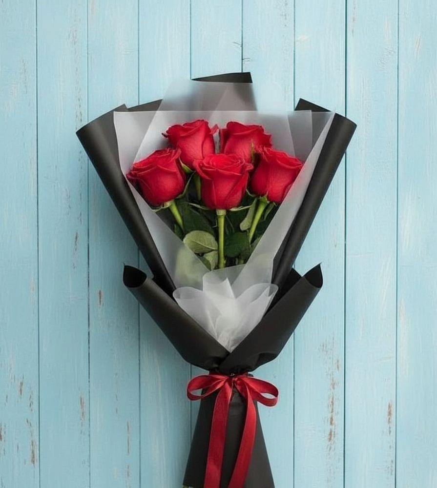 Букет цветов из: Розы в Казанской Краснодарского края