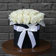 Цветочная композиция из Розы в шляпной коробке в Казанской Краснодарского края